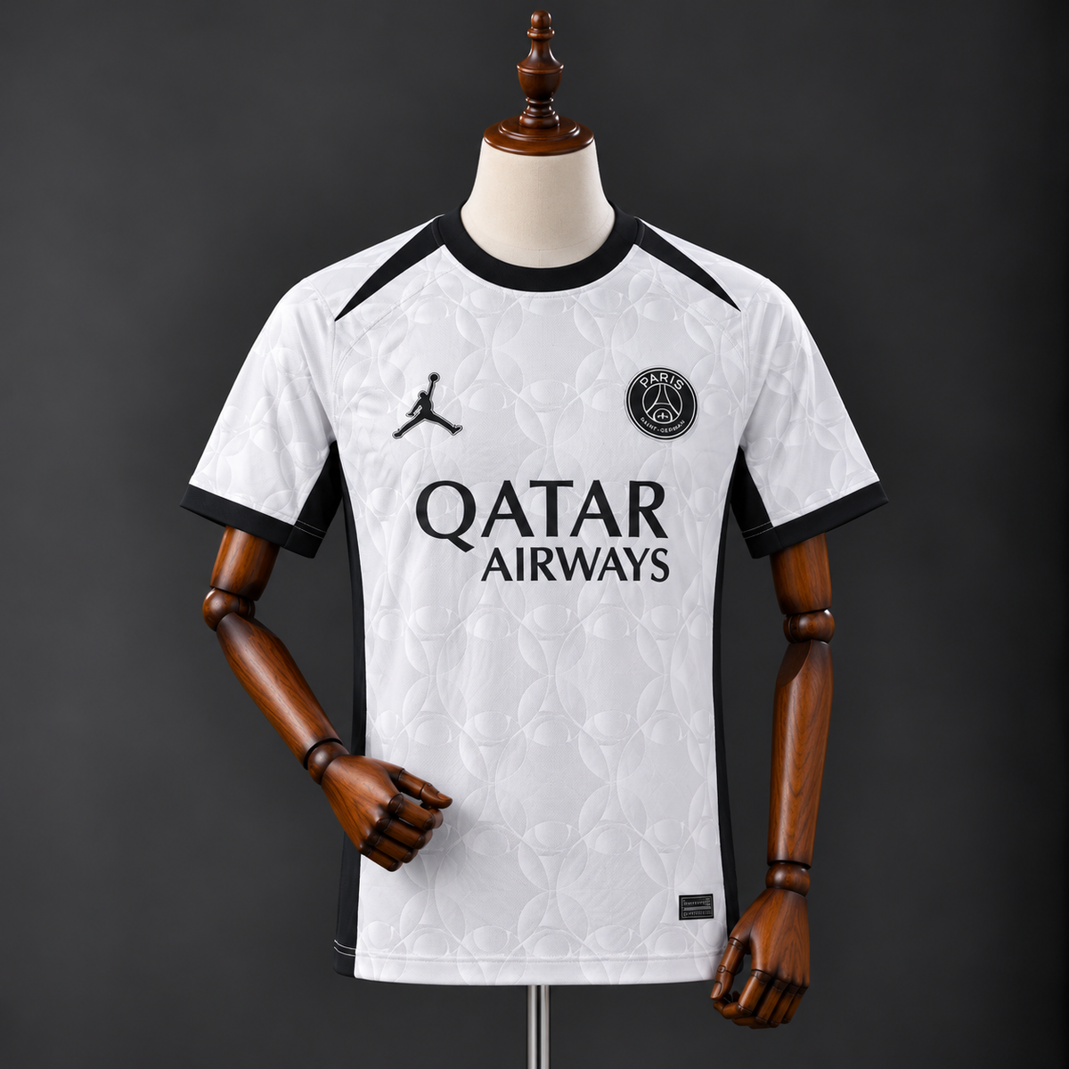 PSG 'White All-Over' Kit - Special Edition